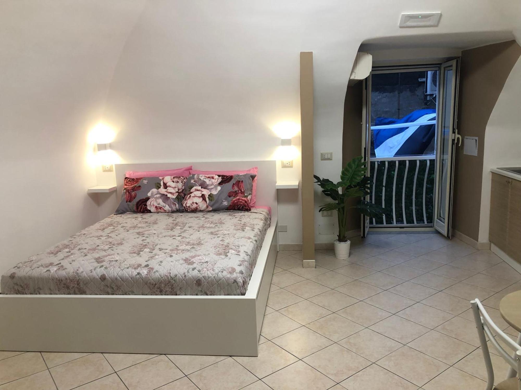 דירות נאפולי La Casa Di Ludovica מראה חיצוני תמונה
